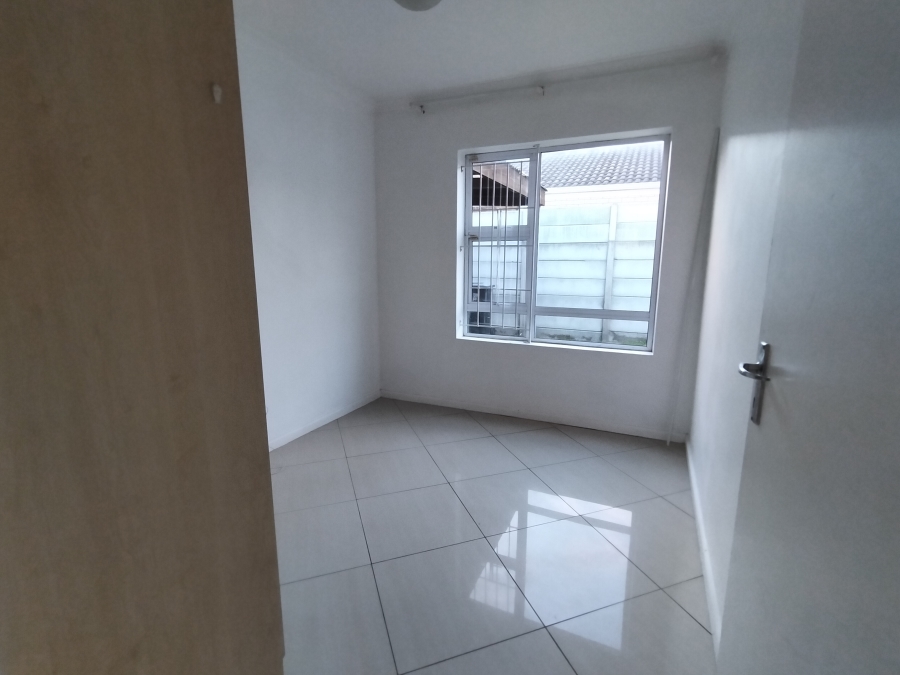 To Let 3 Bedroom Property for Rent in Eikenbosch Western Cape